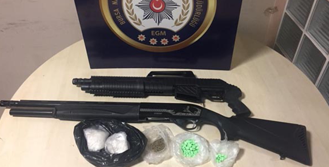 Polise akıl almaz oyun