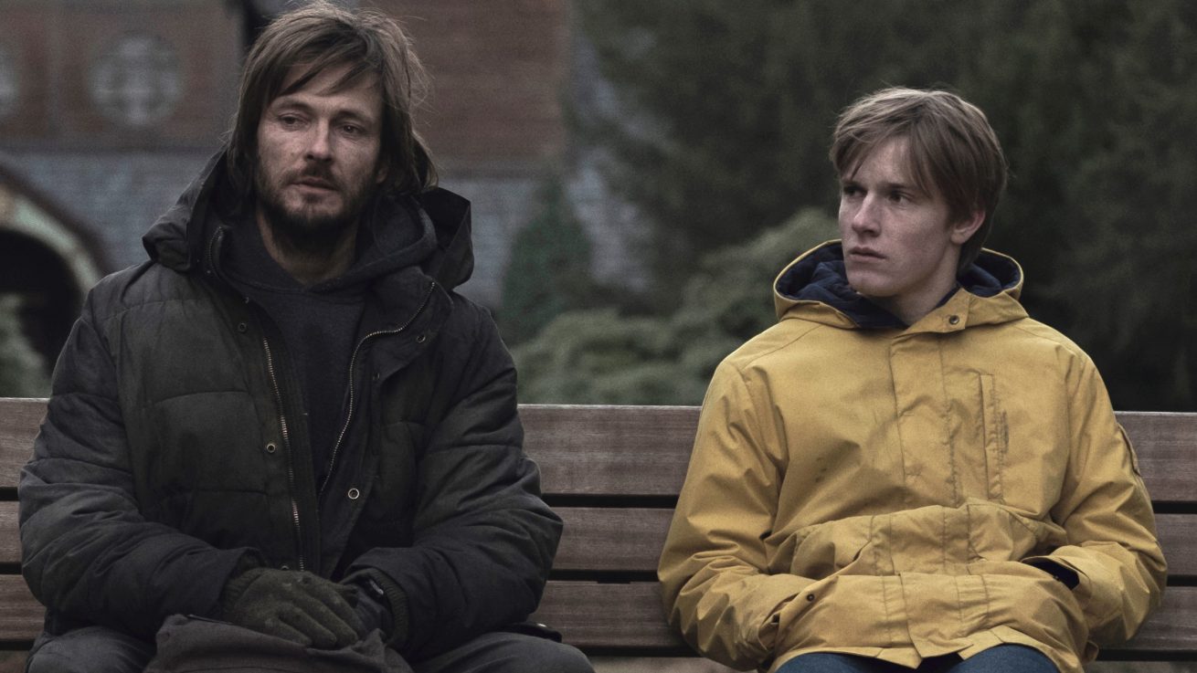 Dark yeni sezon Netflix'e geldi | Dark 1. sezon özet | Jonas 33 yıl...