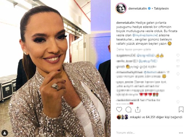 Demet Akalın evlenme teklifi alan hayranına 35 bin TL'lik yüzüğünü verdi!