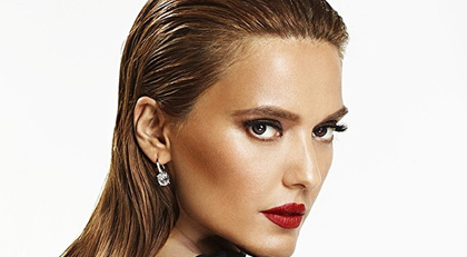 Demet Akalın Cumhurbaşkanını Görünce Ne Tepki Verdi ?