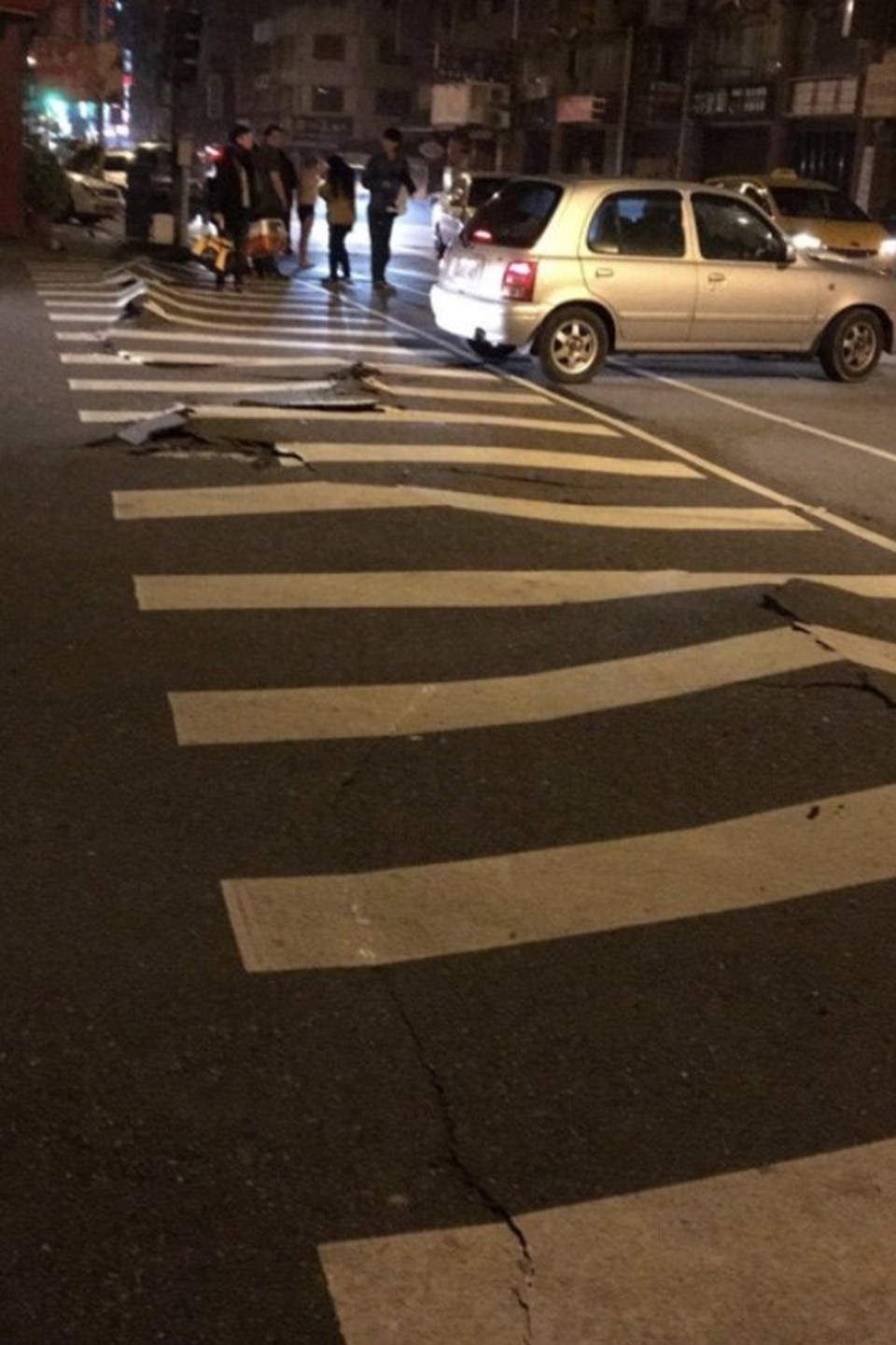 Tayvan'da Korkutan Deprem | Ölü ve Yaralılar Var