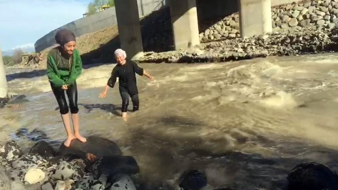 İki arkadaşın şakalaşması ölümlerine sebep oldu