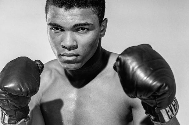 Muhammed Ali kimdir? Aslen nereli? Neden öldü? Muhammed Ali nasıl müslüman oldu?