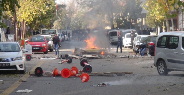 Diyarbakır'da iki aile arasında akraba: 4'ü ağır yaralı 10 yaralı