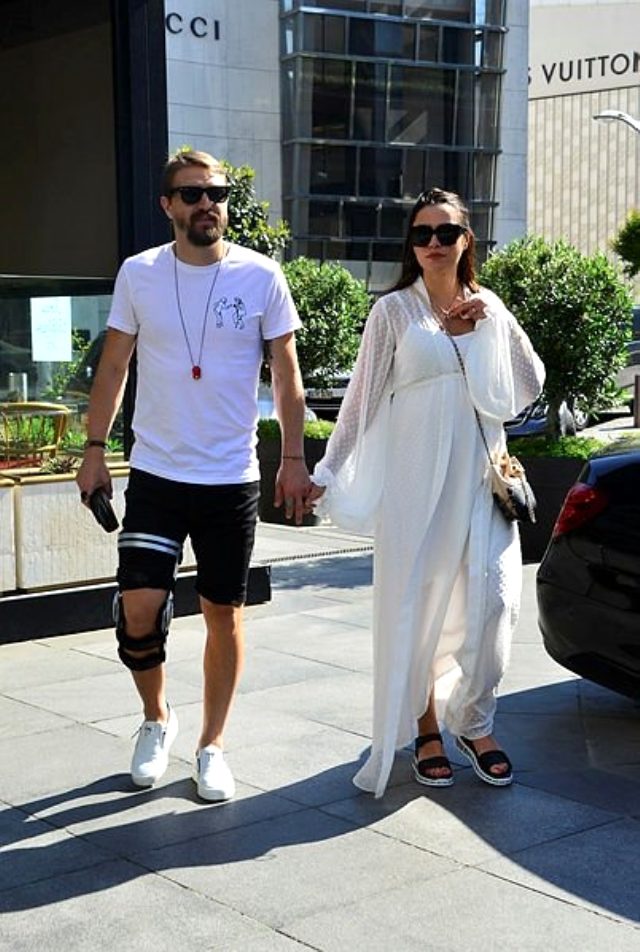 Şükran Ovalı doğum sonrası 30 kilo verdi