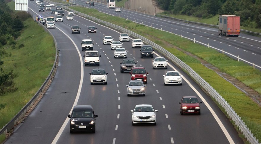 Bayram tatili dönüş trafiği başladı