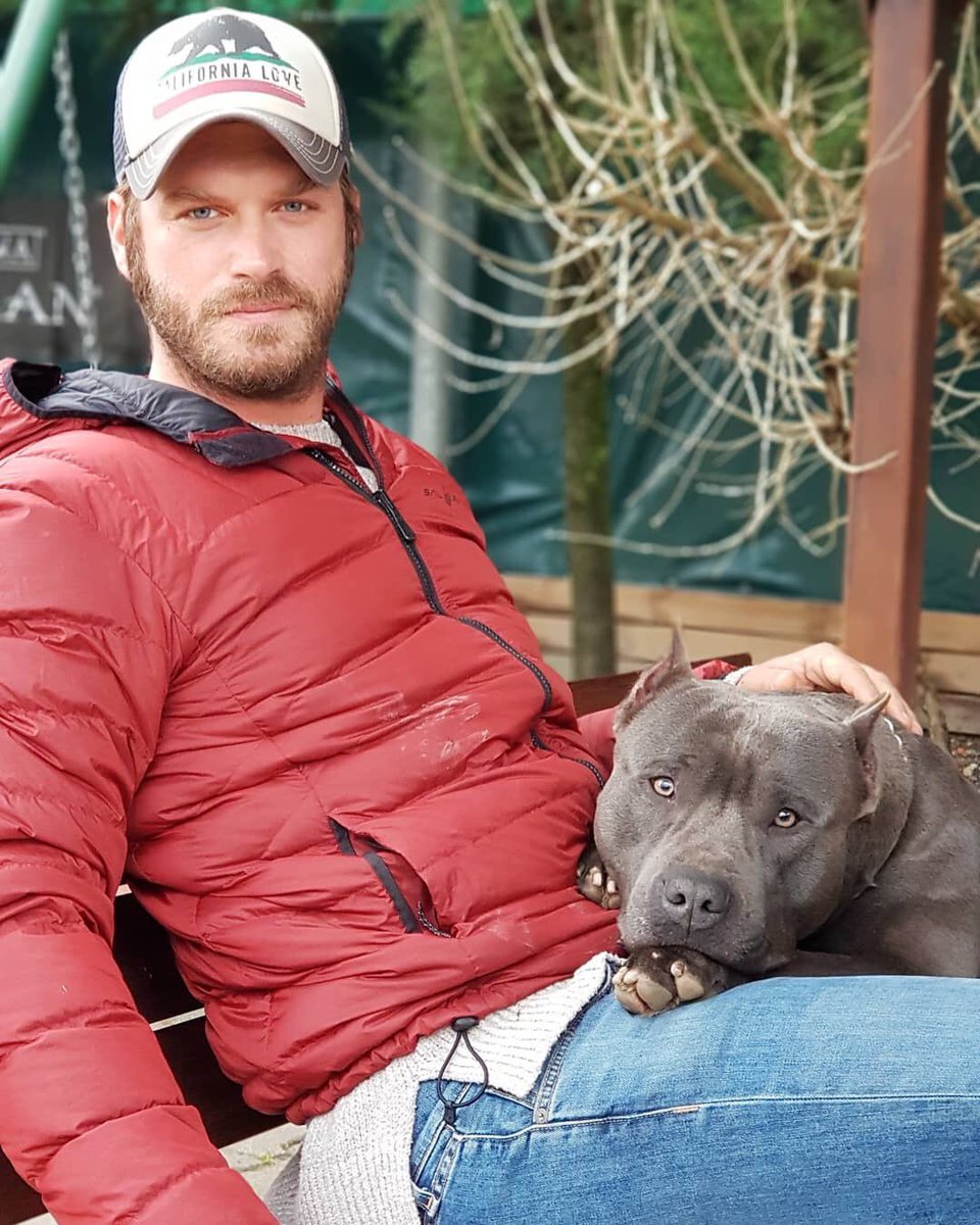 Kıvanç Tatlıtuğ'a şok iddia! Köpeğine işkence mi yaptı?