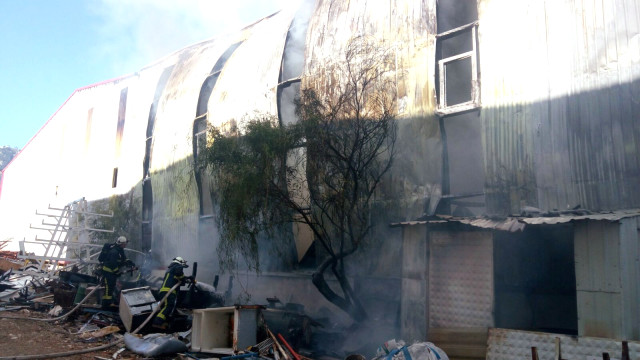 Dünyanın En Lüks Yatlarının Üretildiği Merkezde Büyük Yangın!