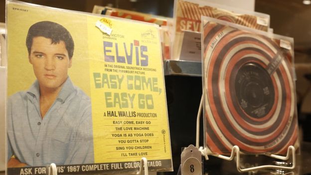 Elvis Presley kimdir? Neden öldü?