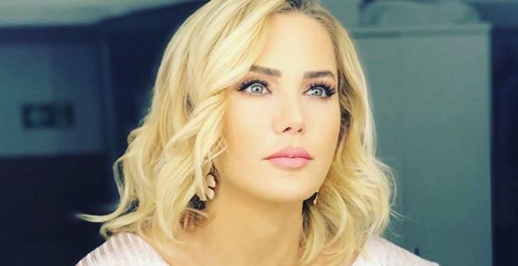 Ece Erken'in canlı yayındaki büyük gafı