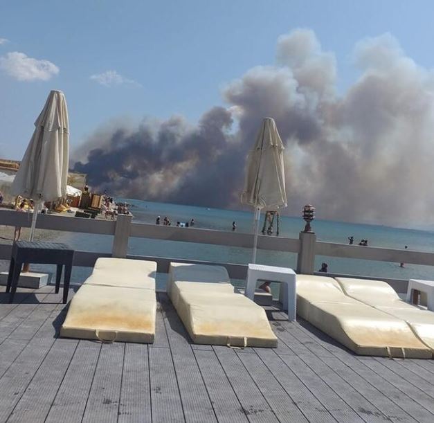 Edremit alev alev yanıyor! Yerleşim yerlerine yaklaştı...