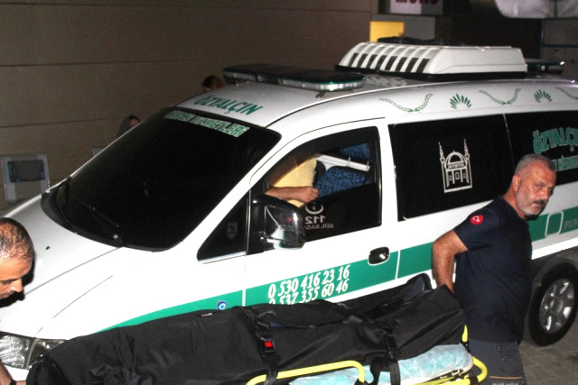 Ege'de FETÖ'cüleri taşıyan bot battı: 6 ölü 1 kayıp