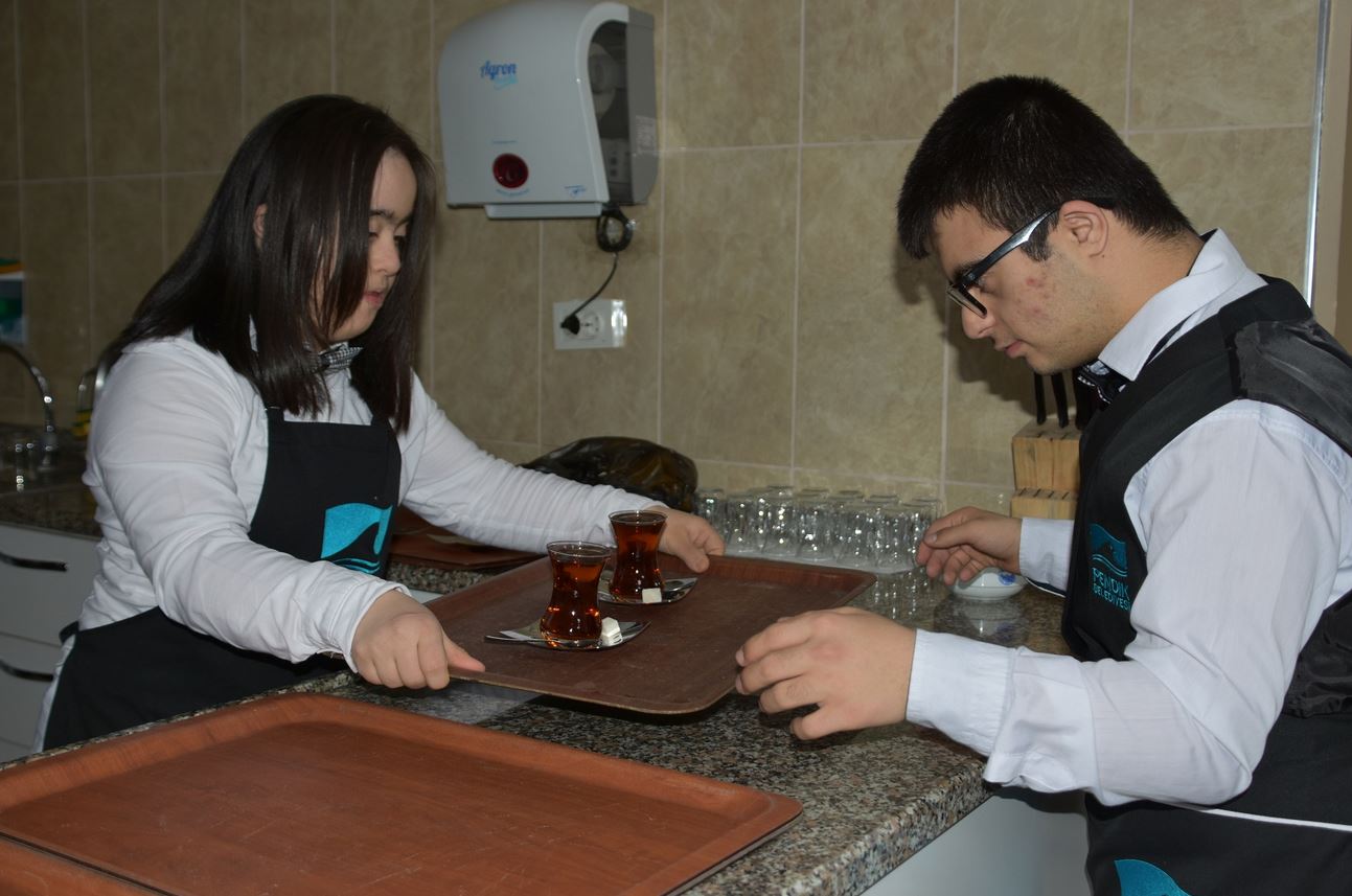 Pendik'te Özel Çocuklara Servis Komisi Kursu