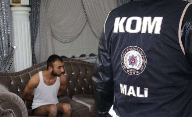 Ankara'da 145 adrese uyuşturucu baskını!