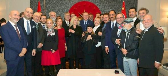 Ünlü sanatçılar Cumhurbaşkanı Erdoğan'ın 65. doğum günü kutladı