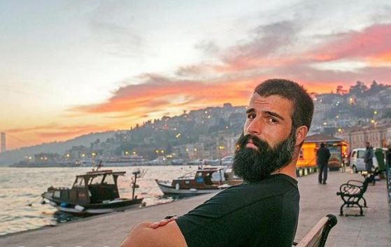 Popstar Aydan'dan Mehmet Akif Alakurt'a Ateş püskürdü