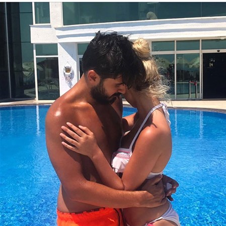 Emrah'ın oğlu Tayfun'un sevgilisi ile paylaştığı fotoğraflar olay oldu