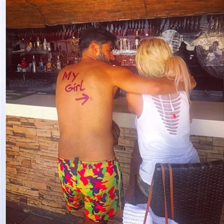 Emrah'ın oğlu Tayfun'un sevgilisi ile paylaştığı fotoğraflar olay oldu