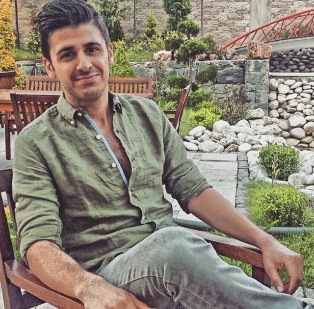 Emrah'ın oğlu Tayfun'un sevgilisi ile paylaştığı fotoğraflar olay oldu