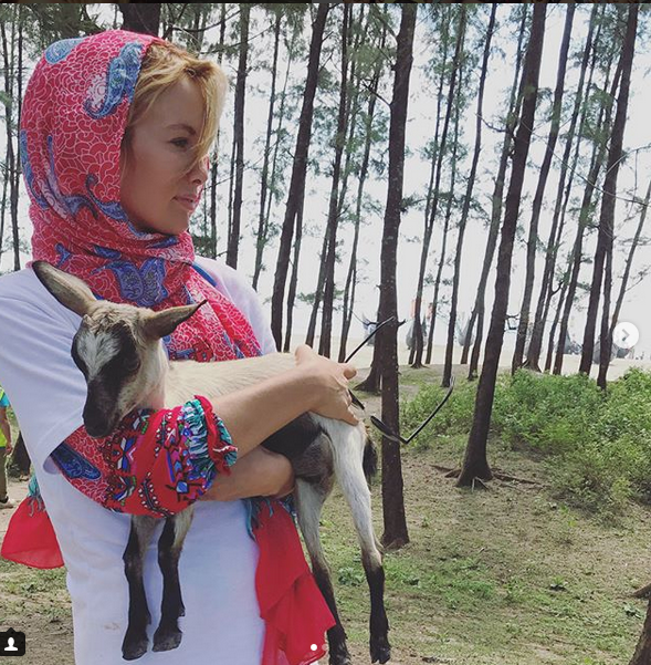 Gamze Özçelik kimdir? Gamze Özçelik tesettürlü fotoğrafları