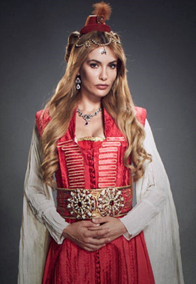 Gamze Özçelik kimdir? Gamze Özçelik tesettürlü fotoğrafları