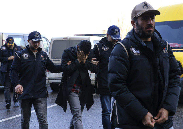 FETÖ'cüyüm Deyip Teslim Olan Yüzbaşı Burak Akın Adliyede