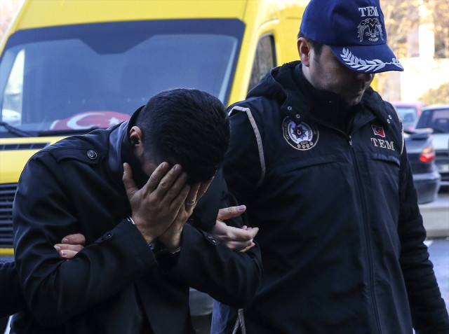 FETÖ'cüyüm Deyip Teslim Olan Yüzbaşı Burak Akın Adliyede