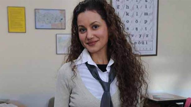 Yıldız Asyalı kimdir? Aslen nereli? Kaç yaşında? Kiminle evli?