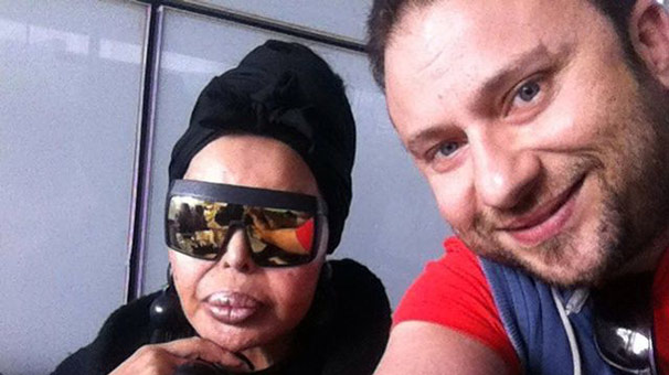 Sanat camiasının felaket tellalı Onur Akay'ın babası vefat etti!