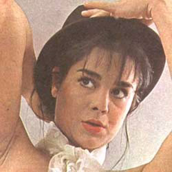 Deniz Akbulut kimdir? Aslen nerelidir? Yeşilçam'ın yıldızı olan Deniz Akbulut görmüyor mu?