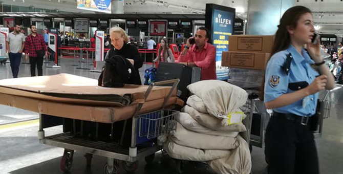 Oy sandıkları Atatürk Havalimanı'na Getirildi