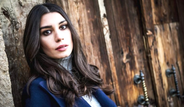 Sinan Akçıl'la Burcu Kırat'lı evleniyor | Burcu Kıratlı kimdir?