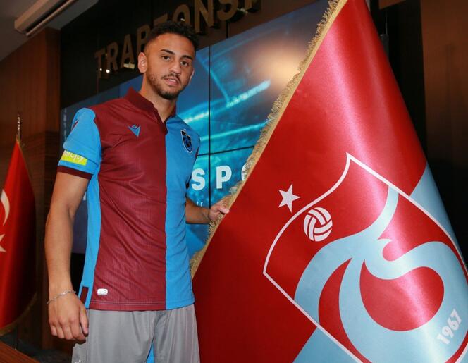 Trabzonspor'dan bir transfer daha! KAP'a bildirdi!
