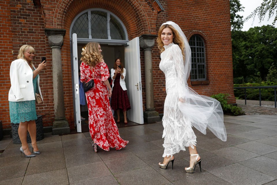 Eski kaleci Peter Schmeichel ile Laura von Lindholm 2. kez evlendi!