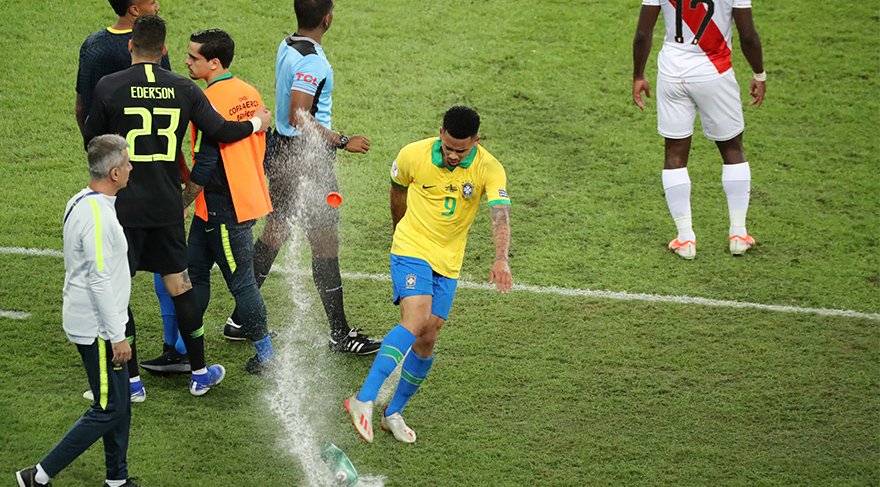 Gabriel Jesus sahalarda kendinden geçti!