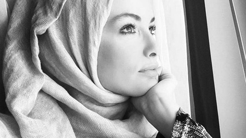 Gamze Özçelik kimdir? Gamze Özçelik tesettürlü fotoğrafları