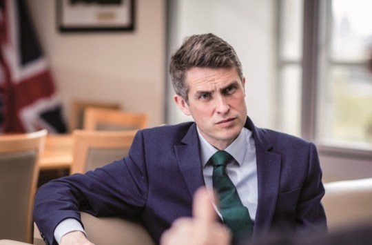 İngiltere'de Savunma Bakanı Gavin Williamson görevinden alındı
