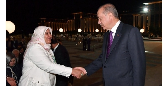 Habibe Öçal kimdir? aslen nereli kaç yaşında - Kahramanmaraş milletvekili