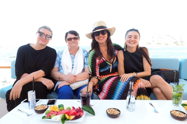 Gülnihal Açıkgöz kimdir? Hadise'nin annesi neden intihar girişiminde bulundu