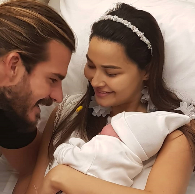 Gizem-Hakan Hatipoğlu çifti, kızları Lila'ya instagram hesabı açtı