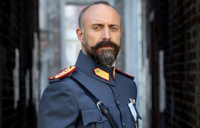 Halit Ergenç Kimdir, Aslen Nerelidir, Kaç Yaşındadır