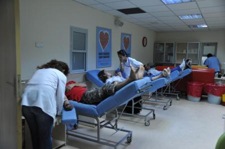 Veliler Dikkat! İlkokul Çıkışında Uyuşturucu Skandalı