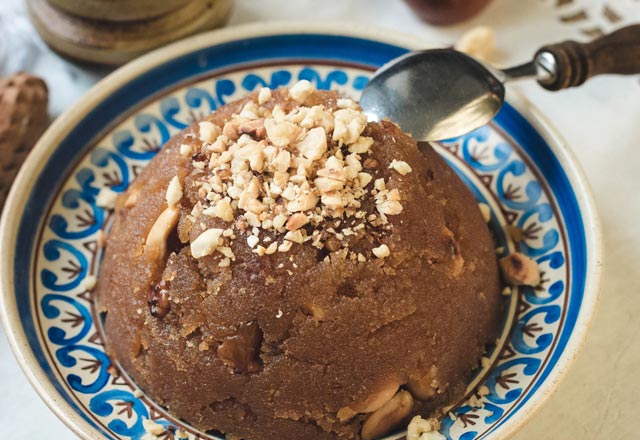 İrmik helvası nasıl yapılır? En kolay irmik helvası tarifi | İrmik helvası yapımı