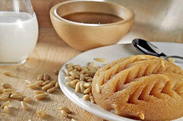 İrmik helvası nasıl yapılır? En kolay irmik helvası tarifi | İrmik helvası yapımı