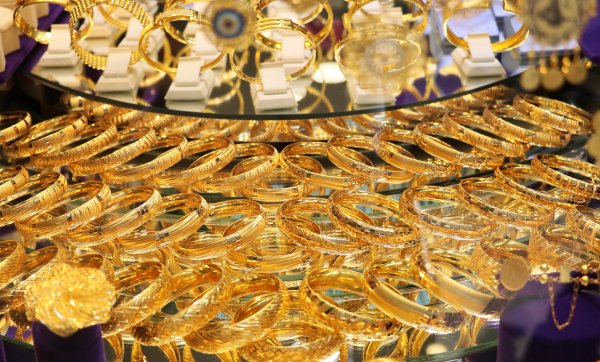 Adana'da 3 günde 1 ton altın bozduruldu