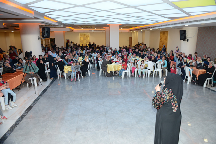 İkbal Gürpınar Tuzla'da kadınlarla buluşuyor