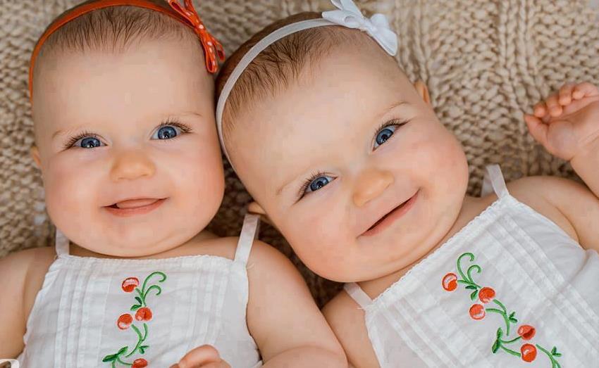 Bebekler ne zaman doğar? Bebek kaç aylık doğar?Anne karnında bebek ne kadar kalmalı? doğar? Bebek kaç aylık doğar?Anne karnında bebek ne kadar kalmalı? ikizler-001.jpg