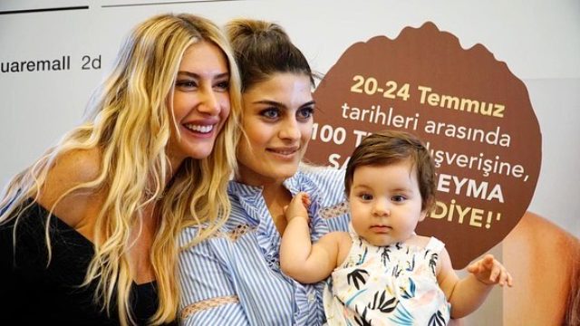 İmza günü düzenleyen Şeyma Subaşı duygularını sosyal medyada dile getirdi