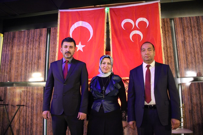 MHP, Pendik Belediye Başkan adayını tanıttı: “Hep birlikte yürüyeceğiz ve başaracağız”