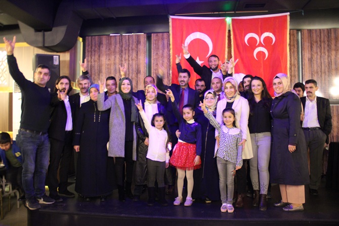 MHP, Pendik Belediye Başkan adayını tanıttı: “Hep birlikte yürüyeceğiz ve başaracağız”